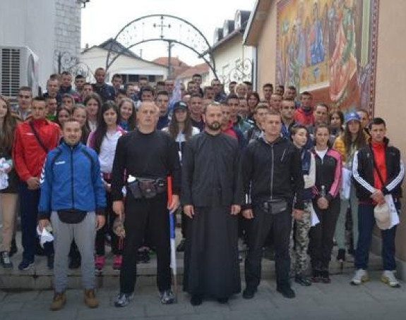 Iz Nevesinja pješke do Ostroga