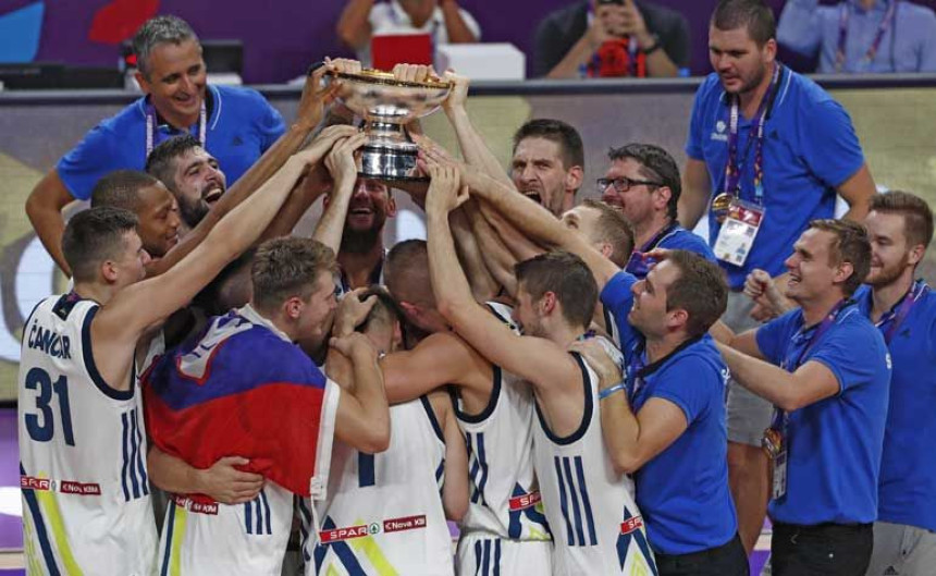 Slovenci tek sada isplatili zlatne košarkaše!