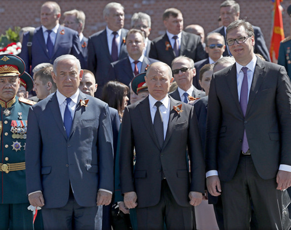 Vučić nosio sliku svoga djeda
