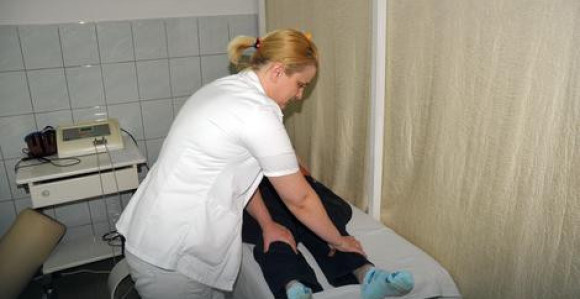 Dvorovi: Samohrana majka jača od bolesti
