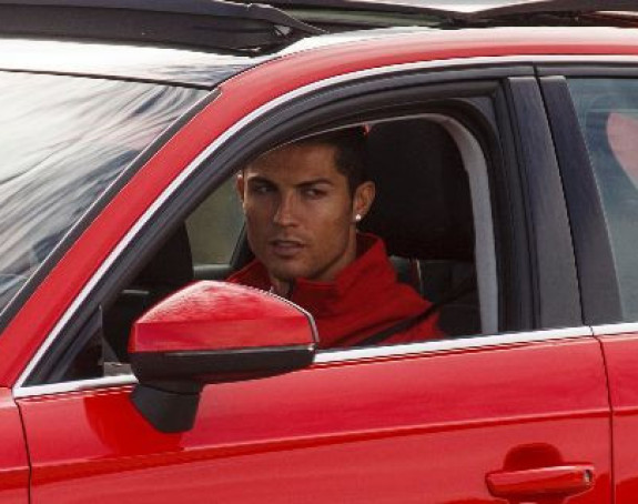 Video: Ronaldovi garažirani ljepotani – 5.000.000 dolara u kešu!
