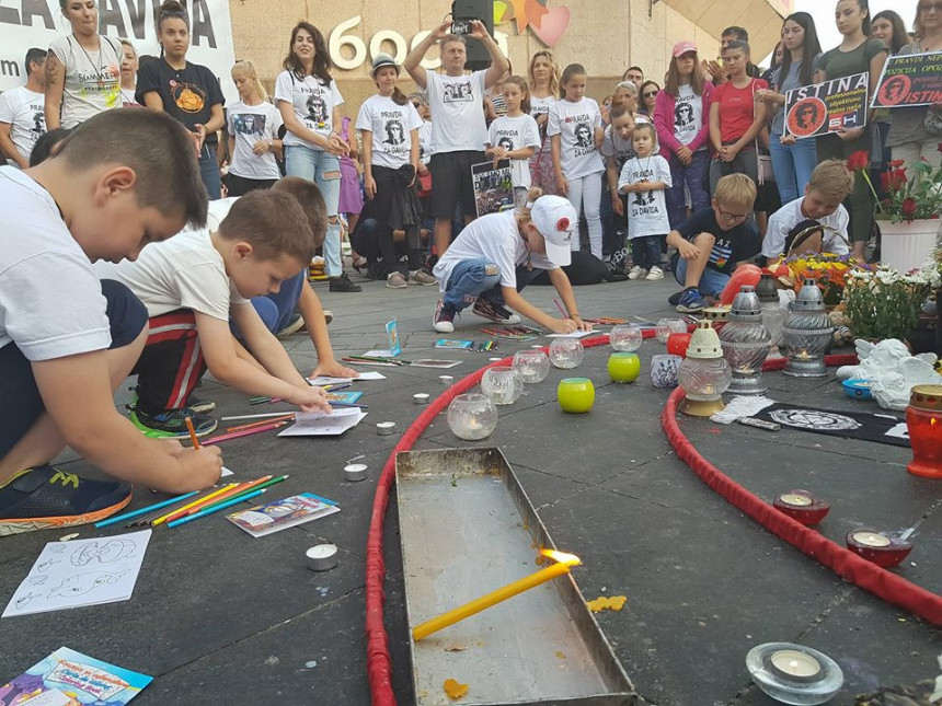 Počela "Obojena revolucija" 