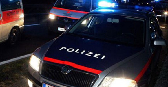 Napao frizera, pa izboden makazama