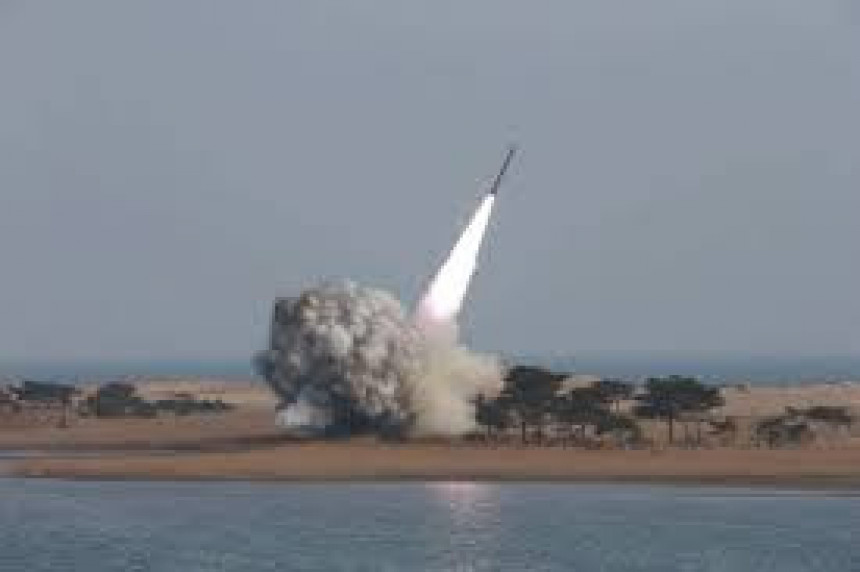 S. Koreja lansirala balističku raketu