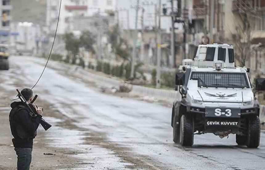 U bombaškom napadu u Turskoj troje mrtvih