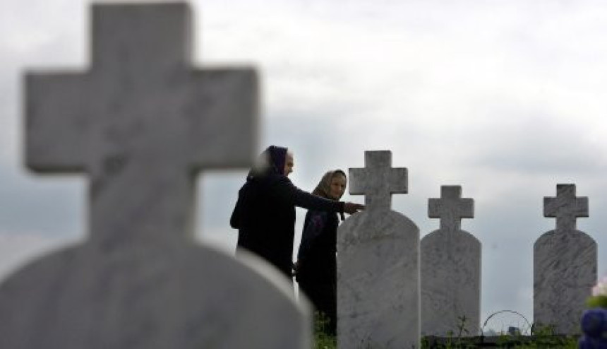 Zašto su bratunačke majke manje vrijedne od srebreničkih?