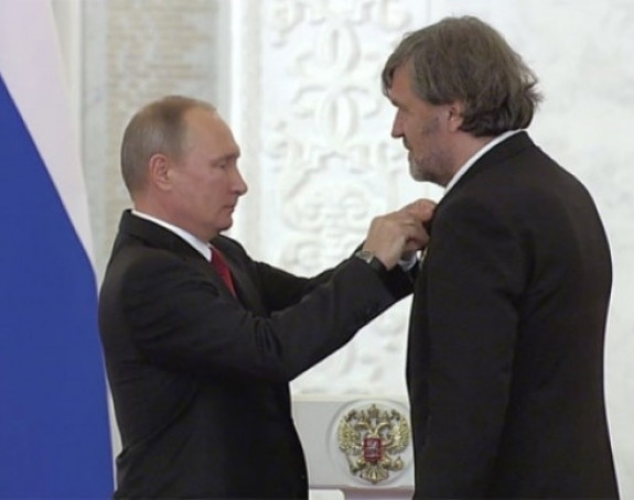 Putin je dobar, Tramp je huškač