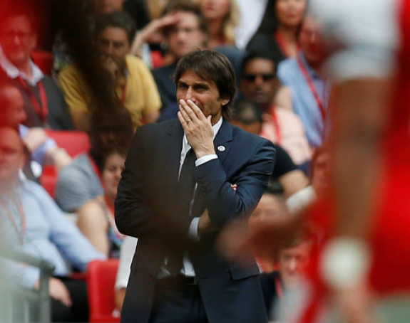 Konteov transfer kolaps!