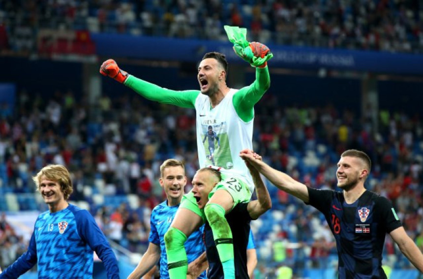 Priča: A što da nije znao braniti?!