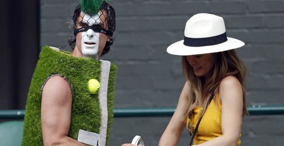 On je najveći fan Vimbldona: Gospodin Centralni teren!