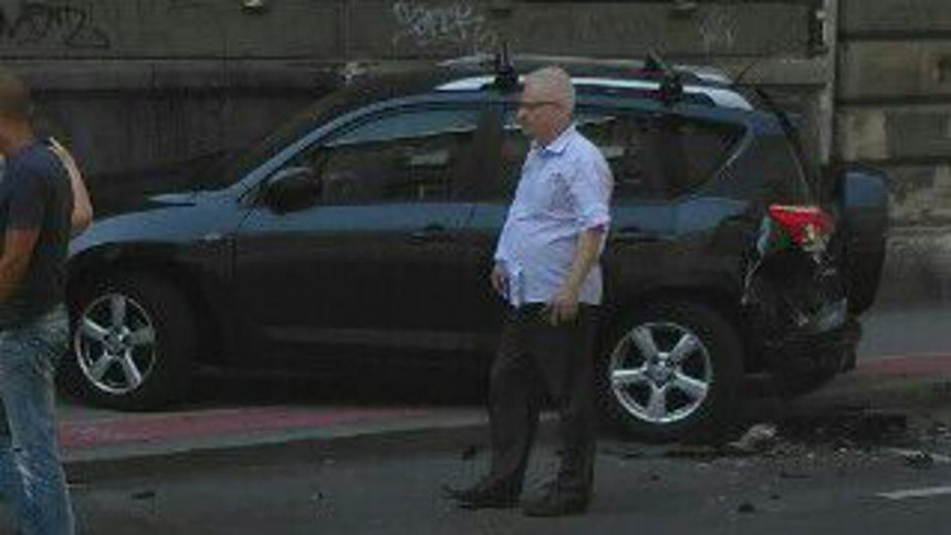 Josipović udario u parkiran auto