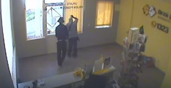 Za 85 sekundi opljačkali poštu