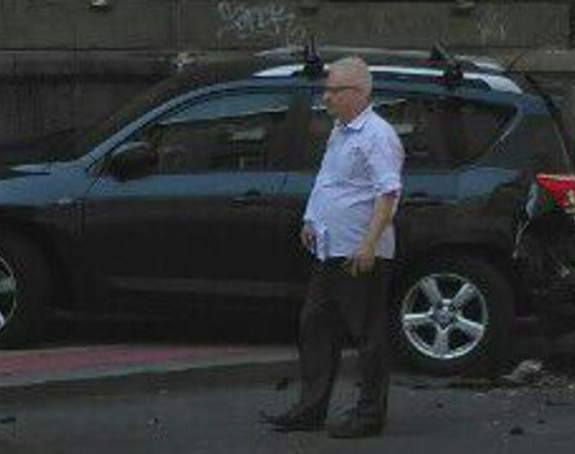Josipović udario u parkiran auto