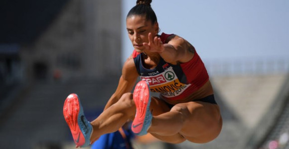 EP: Španovićeva najboljim skokom izborila finale!