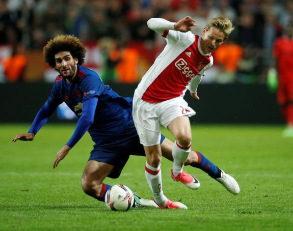 Ako Ajaks ne uđe u LŠ, Barsa vodi De Jonga!