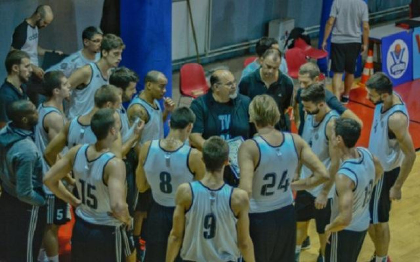 Partizan u produžetku "slomio" Poljake!