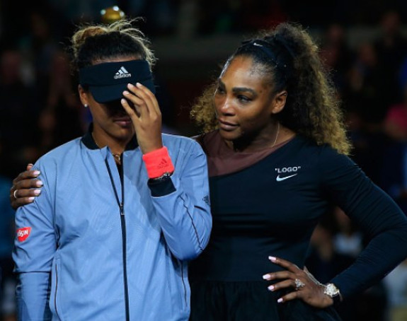 Njujorška publika rasplakala Osaku, Serena je tešila!