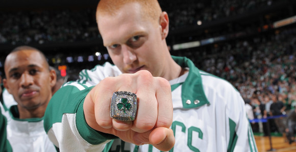 Video: On je omiljeni NBA “mahač peškirom” koji je razbesneo Sašu Đorđevića!