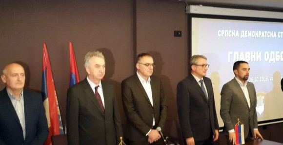 Prekinuta sjednica GO SDS-a u Doboju