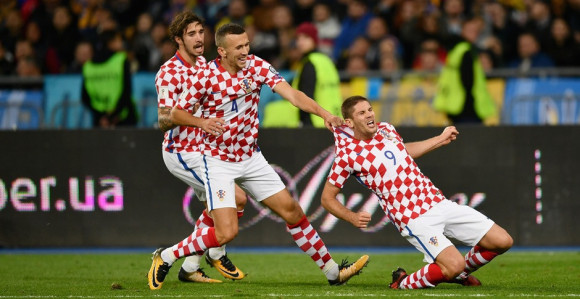 SP. Irci preživeli Vels! I Hrvati u baražu! I još...