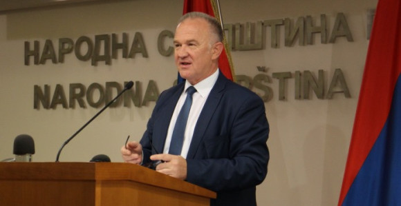 Rezolucija je paravan SNSD-a