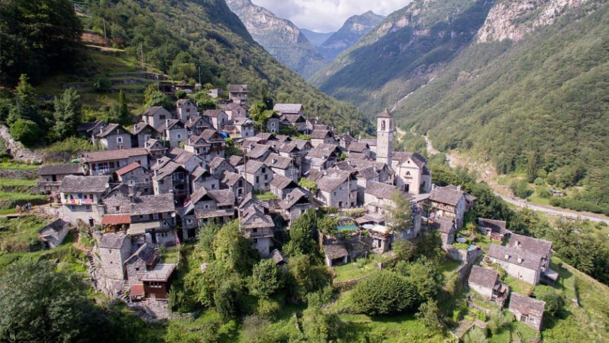 Цијело швајцарско село постаје јединствени хотел