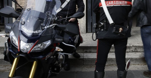 Muž, svekar i svekrva prebili i ošišali snajku 