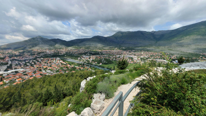 Sve manje beba: Rode zaobilaze Trebinje