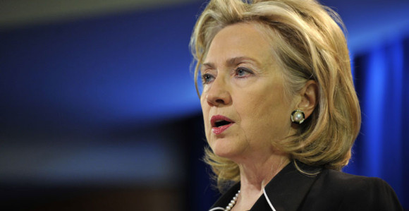 Хилари отишла да спава без честитке Трампу