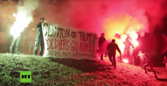 Ватра на улици: Почели протести против Трампа