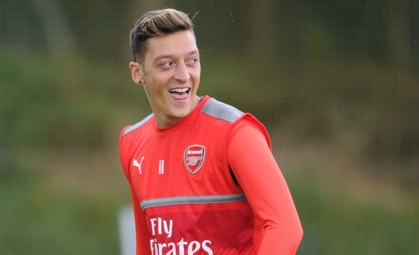 Ozilov uslov za ostanak - desetka!