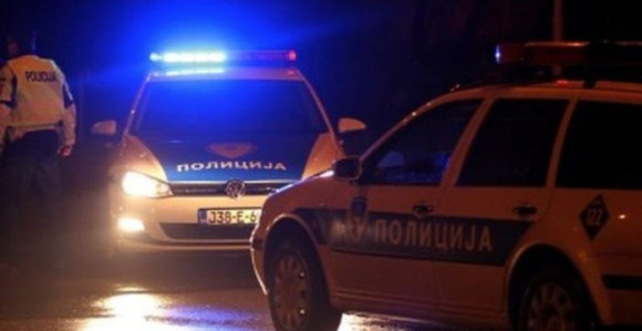 Ušetao u kafanu naoružan puškom