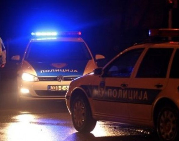 Ušetao u kafanu naoružan puškom