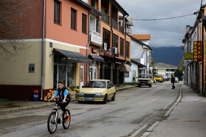 Ispaljena tri metka na kuću povratnika