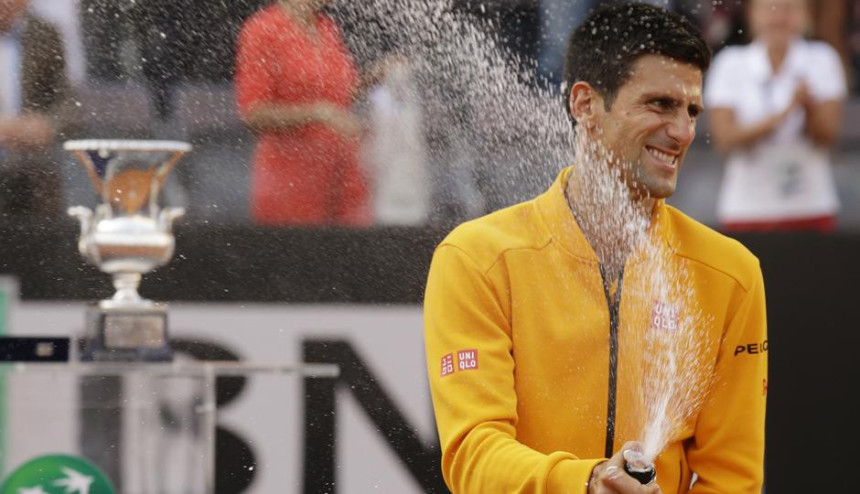 И Амери признали:  Нико није имао годину као Новак!