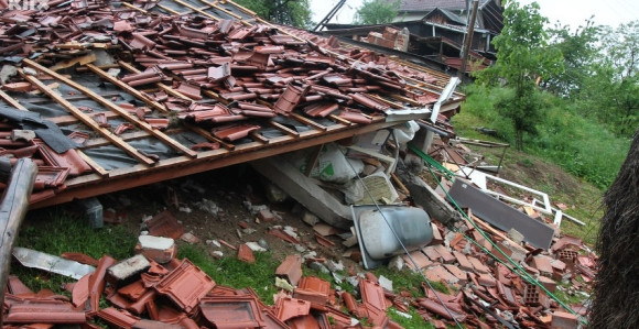 Poplave ugrožavaju pola miliona ljudi