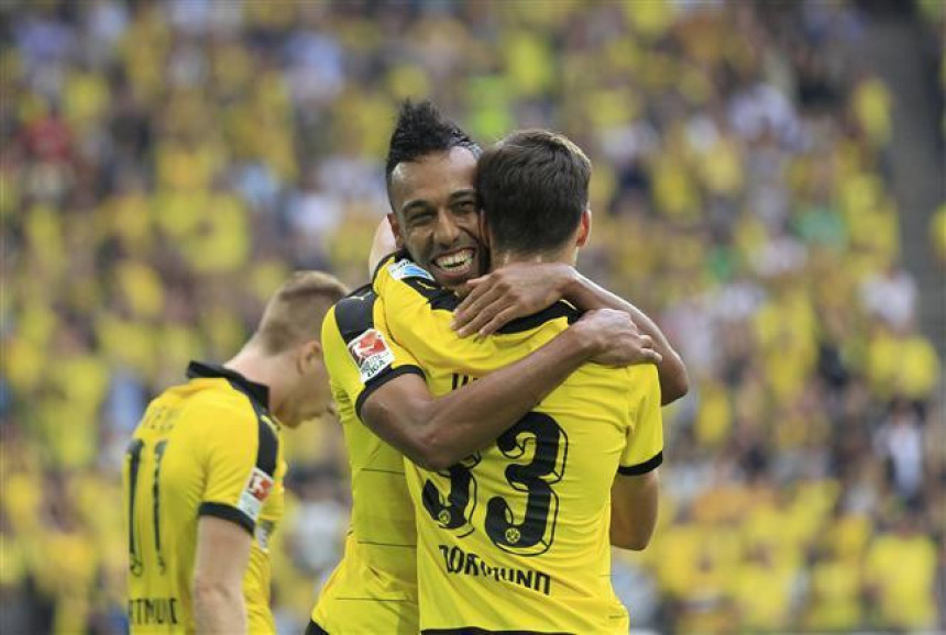 Koga briga za prvo mjesto? Realu pravo preče kupovine na Borusijine asove!