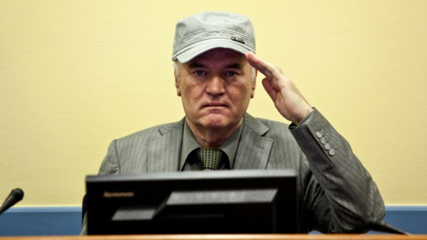 "Mladić je nevin, a kriv zato što je Srbin"