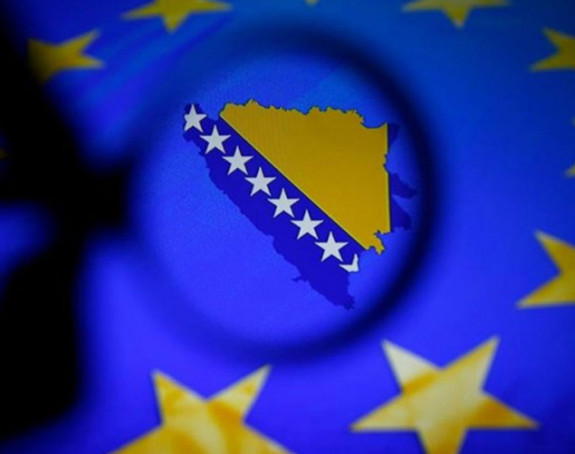 Хан данас предаје Упитник ЕК