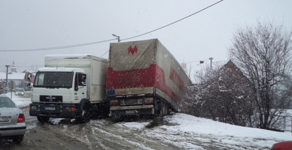 Šleper sletio s puta kod Srpca