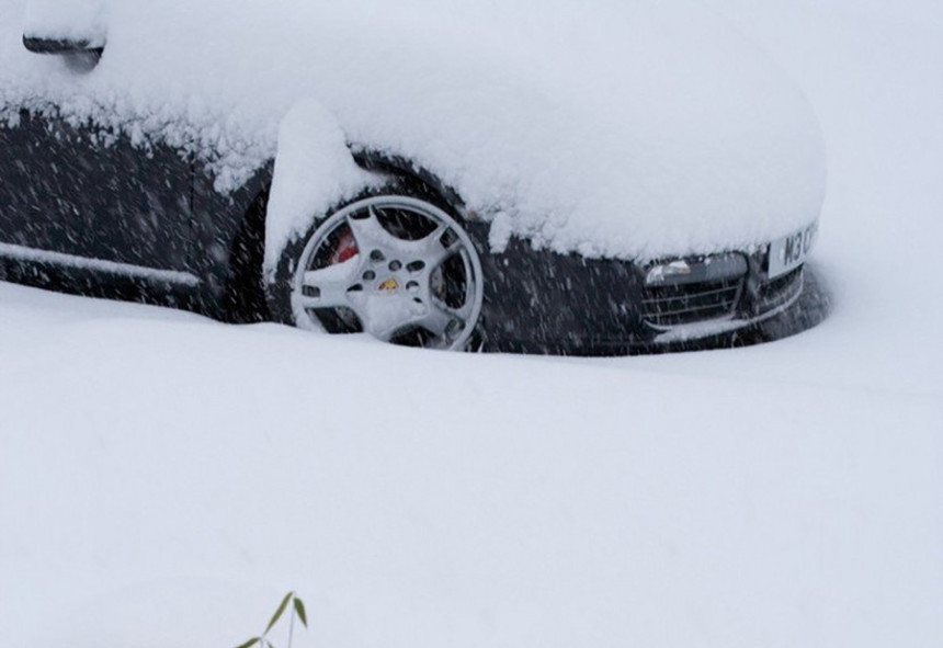 Grad u Dalmaciji, mećava na Dinari
