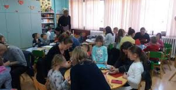 И васпитачи у реду за одлазак