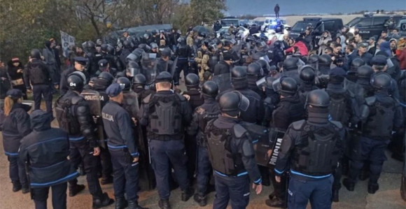 Policija silom deblokirala deponiju Uborak