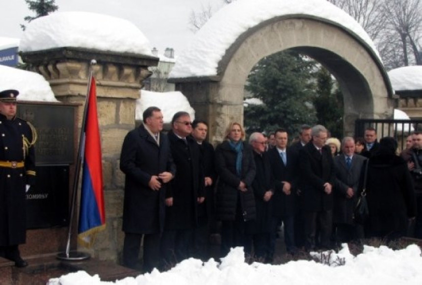 Lažne nade i lažni patriotizam