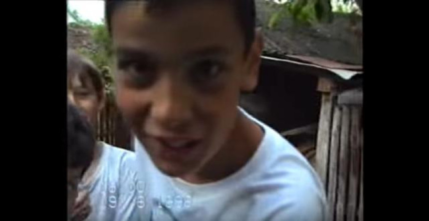 Video: "Ja sam Miloš Teodosić, jel' treba autogram?!"