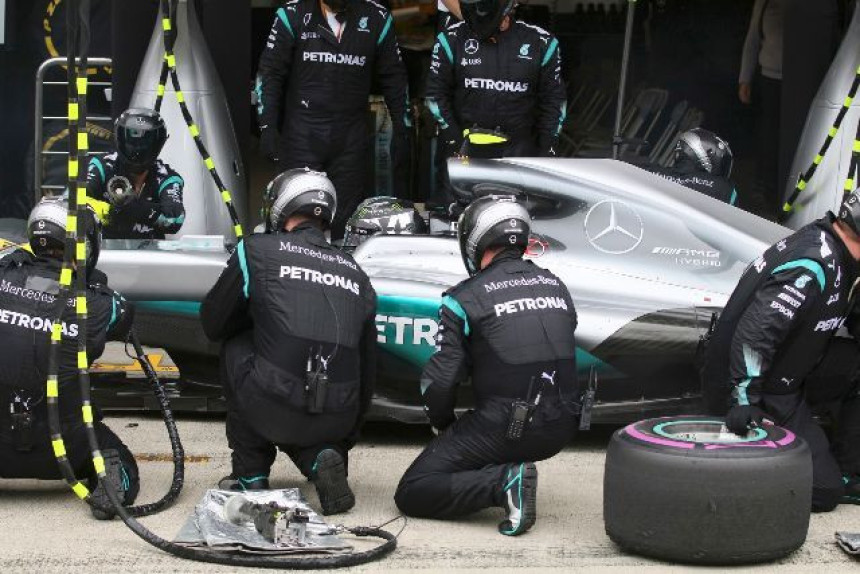 Zvanično: FIA ''trkeljiše'' Mercedes udvoljavajući Ferarijevoj tužbi!