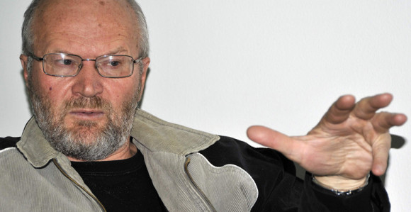 Srbe zove đikanima, sad piše pravopis?!