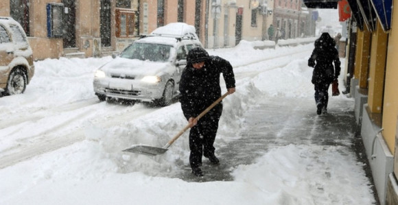 I danas duboko u minusu uz snijeg