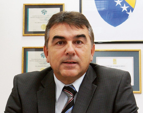 Za svjedoke pozvao cijeli politički vrh