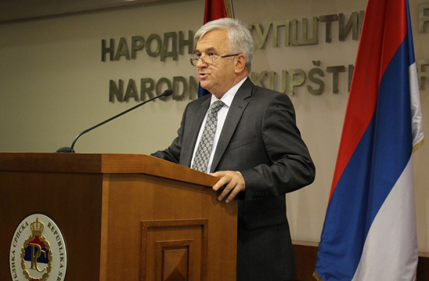 Чубриловић хвали Парламент Српске